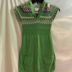 Kite Girls Size 8-9 Green Hooded Short Sleeve Pockets Sweater Dress